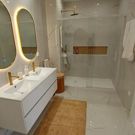 All Dreams Apartment- Windmill Hill Апартаменты *