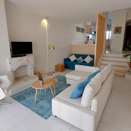 All Dreams Apartment- Windmill Hill Apartmán